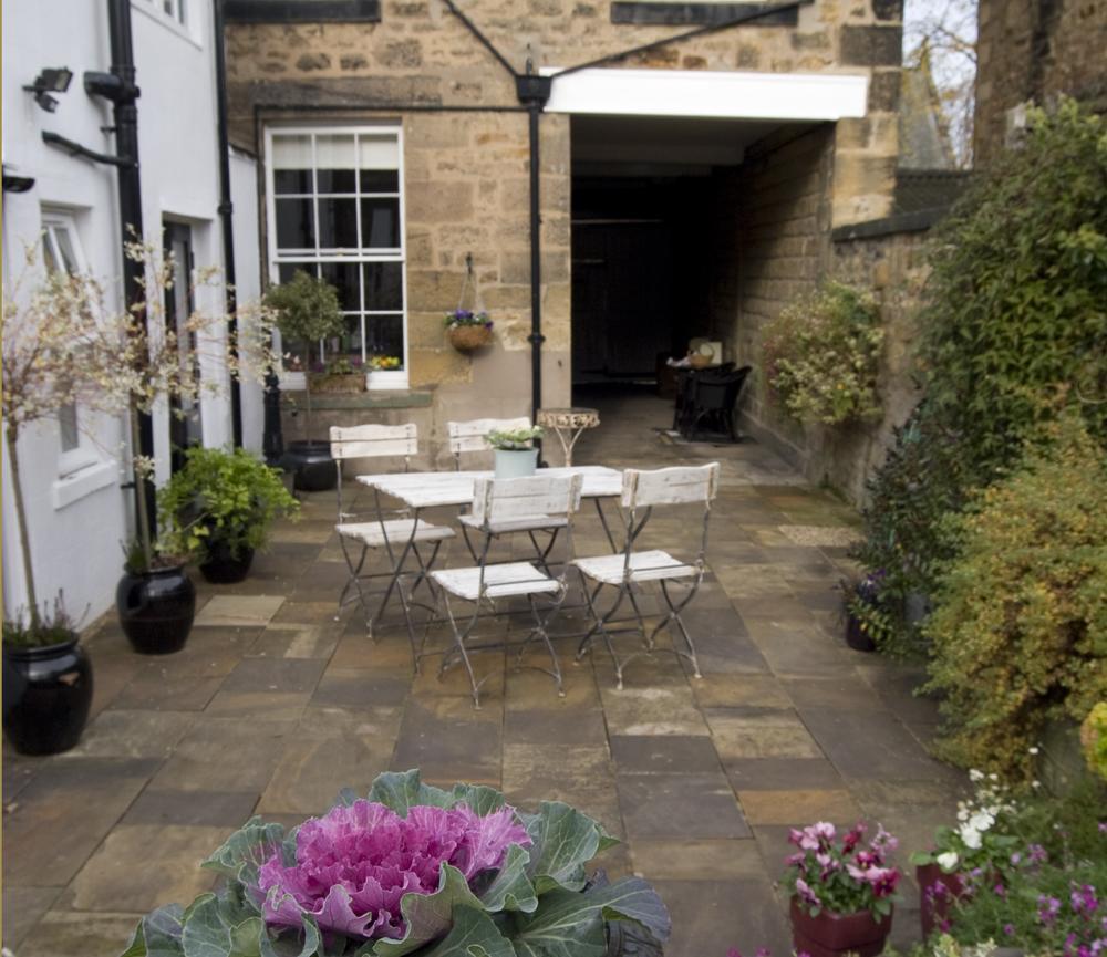 مبيت وإفطار أنوك Courtyard Garden المظهر الخارجي الصورة